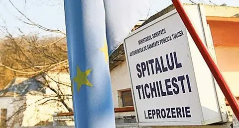 Zâmbește! Familia (noastră) te iubește! — decembrie 2021